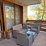 Апартаменты Cozy Private In Luxury St Ivan Rilski -free Wellness-
